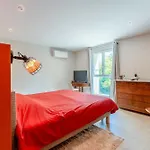 Casa de hóspedes Mas Saint Louis 3*