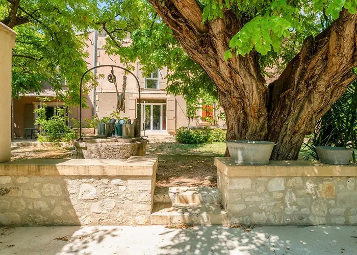 Maison d'hôtes Mas Saint Louis Avignon